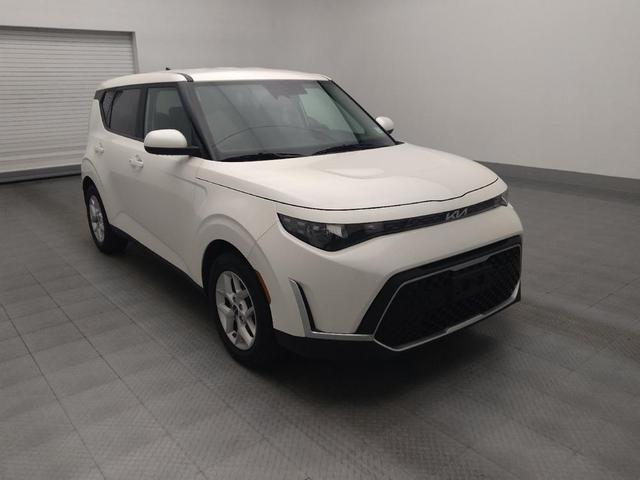 Photo of 2023 White Kia Soul