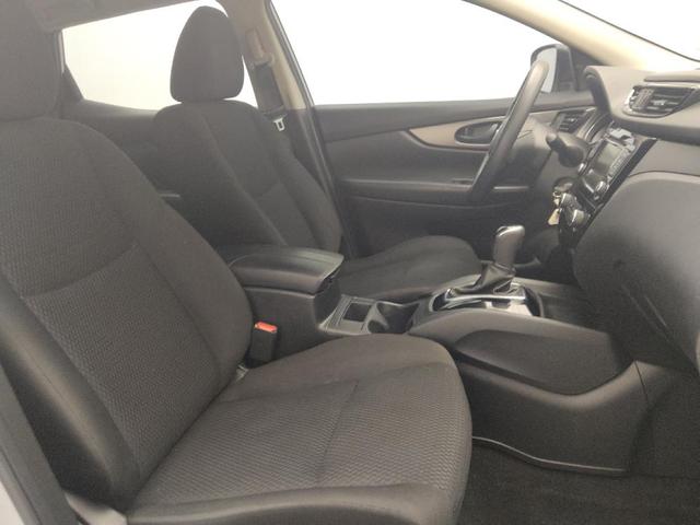 Photo of 2020 Brilliant Silver Metallic Nissan Rogue Sport
