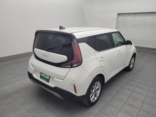 Photo of 2023 Snow White Pearl Kia Soul