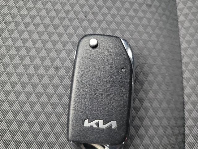 Photo of 2023 Snow White Pearl Kia Soul