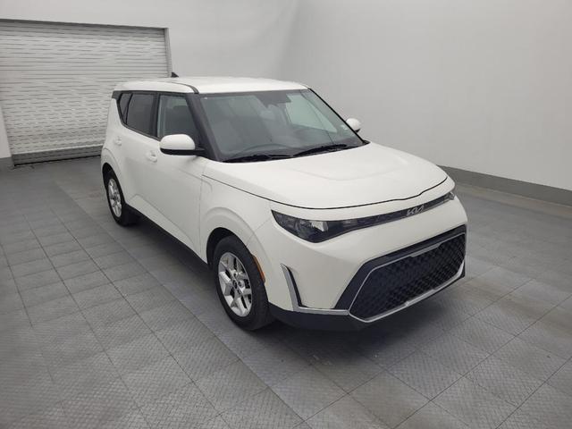 Photo of 2023 Snow White Pearl Kia Soul