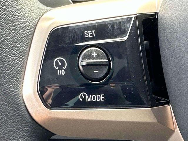 Photo of 2025 Black Sapphire Metallic BMW iX