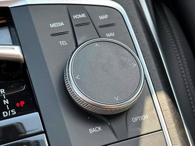 Photo of 2024 Gray BMW 330