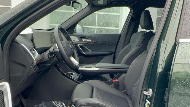 Photo of 2024 Green BMW X1