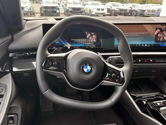 Photo of 2025 Gray Metallic BMW 530