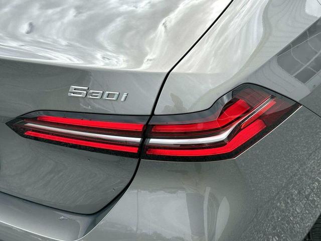 Photo of 2025 Gray Metallic BMW 530