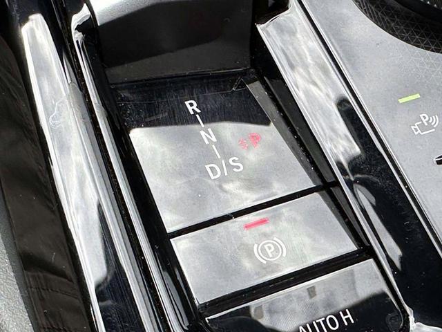 Photo of 2025 Gray Metallic BMW 530