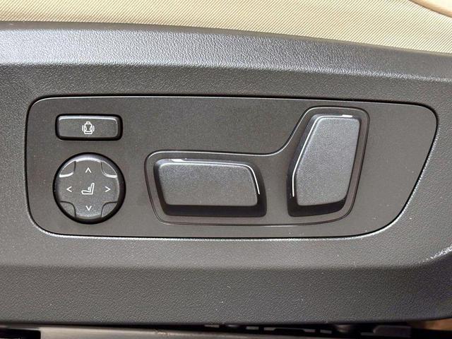 Photo of 2026 Mineral White Metallic BMW X3