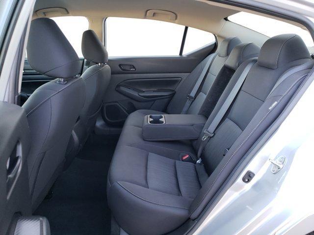 Photo of 2024 Brilliant Silver Metallic Nissan Altima