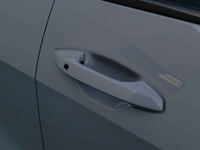 Photo of 2023 Wolf Gray Kia Sportage
