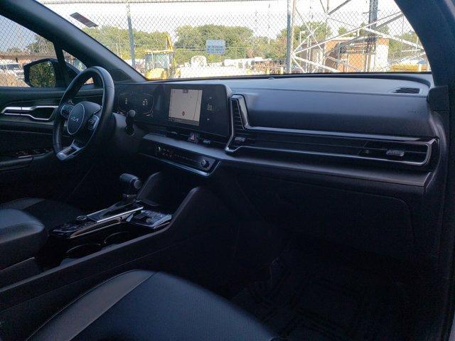 Photo of 2023 Wolf Gray Kia Sportage