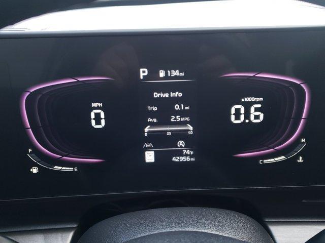 Photo of 2023 Wolf Gray Kia Sportage