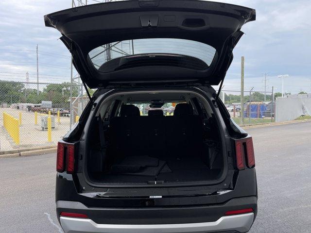 Photo of 2024 Ebony Black Kia Sorento