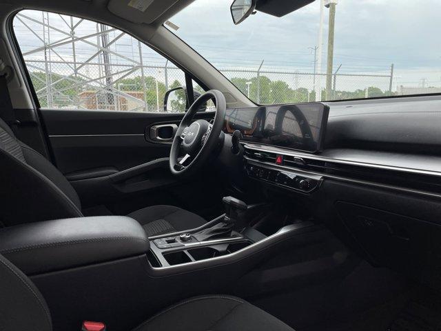 Photo of 2024 Ebony Black Kia Sorento