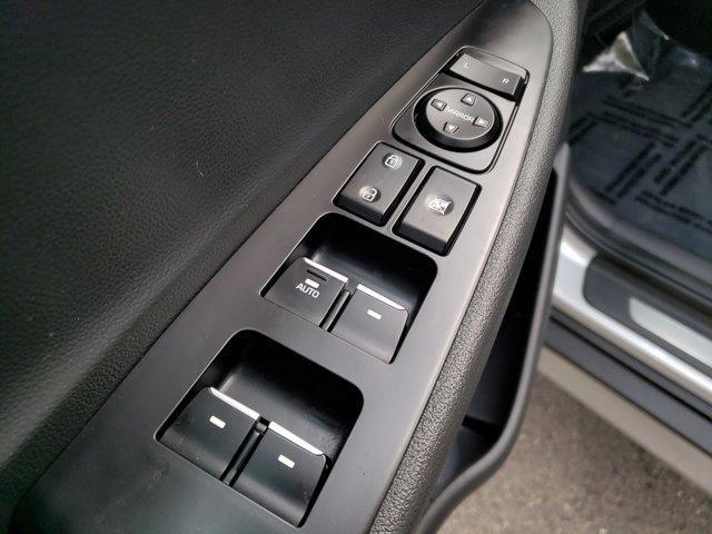 Photo of 2019 Molten Silver Hyundai TUCSON