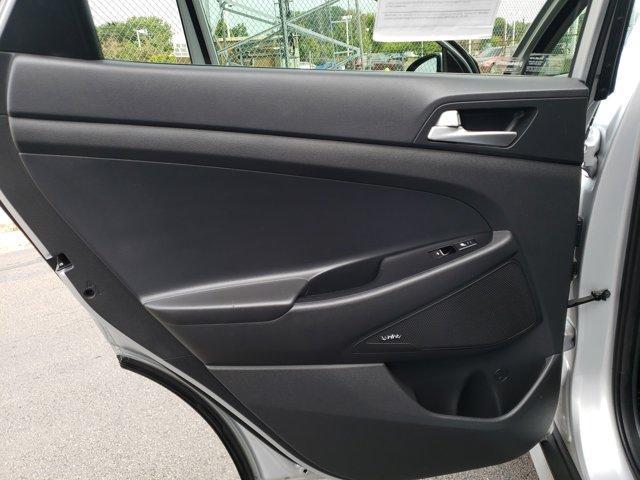 Photo of 2019 Molten Silver Hyundai TUCSON