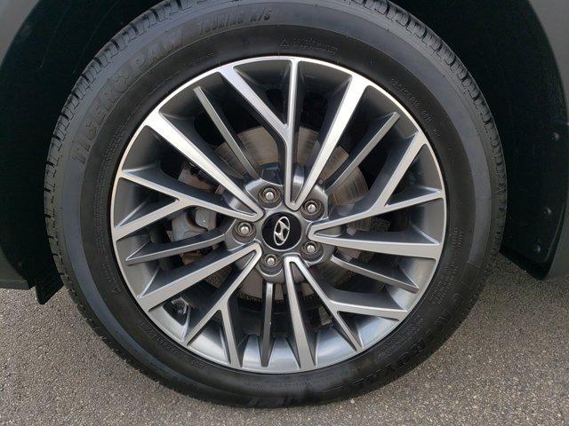 Photo of 2019 Molten Silver Hyundai TUCSON
