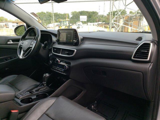 Photo of 2019 Molten Silver Hyundai TUCSON