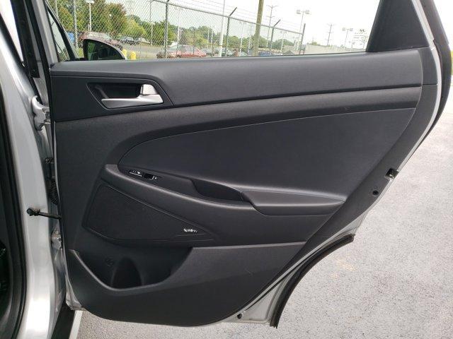 Photo of 2019 Molten Silver Hyundai TUCSON