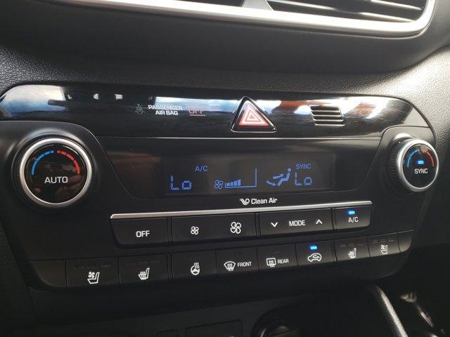 Photo of 2019 Molten Silver Hyundai TUCSON