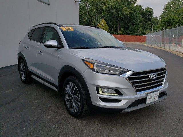 Photo of 2019 Molten Silver Hyundai TUCSON