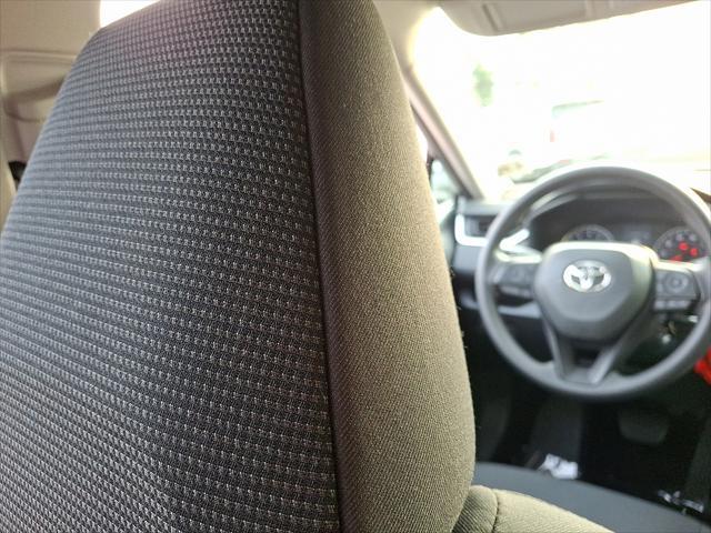 Photo of 2022 Silver Sky Metallic Toyota RAV4