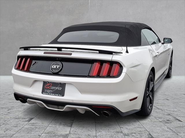 Photo of 2017 White Platinum Metallic Tri-Coat Ford Mustang