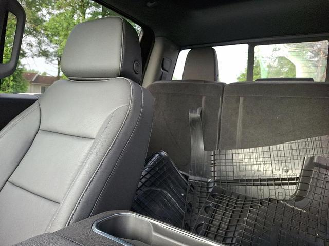 Photo of 2024 Summit White GMC Sierra 1500