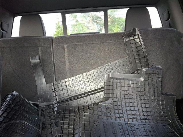 Photo of 2024 Summit White GMC Sierra 1500