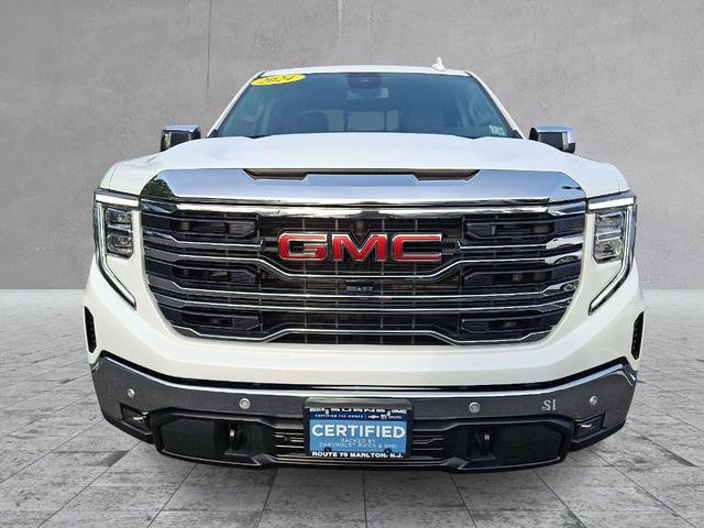 Photo of 2024 Summit White GMC Sierra 1500