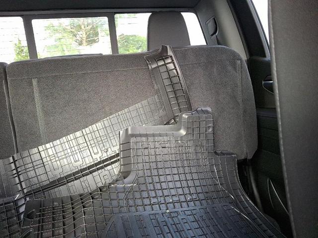 Photo of 2024 Summit White GMC Sierra 1500