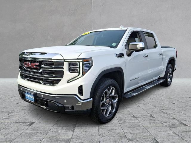 Photo of 2024 Summit White GMC Sierra 1500