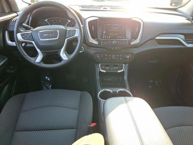 Photo of 2022 Quicksilver Metallic GMC Terrain