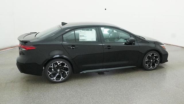 Photo of 2025 Midnight Black Metallic Toyota Corolla
