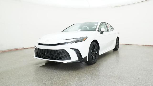 Photo of 2025 Ice Cap Toyota Camry