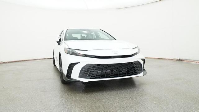 Photo of 2025 Ice Cap Toyota Camry
