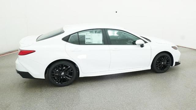 Photo of 2025 Ice Cap Toyota Camry