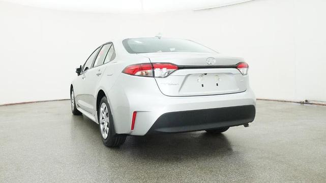 Photo of 2025 Classic Silver Metallic Toyota Corolla