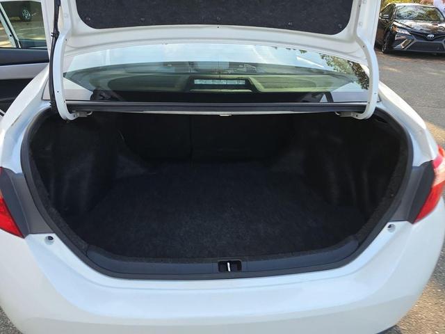 Photo of 2019 Blizzard Pearl Toyota Corolla