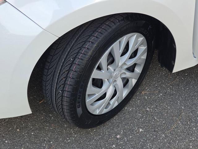 Photo of 2019 Blizzard Pearl Toyota Corolla