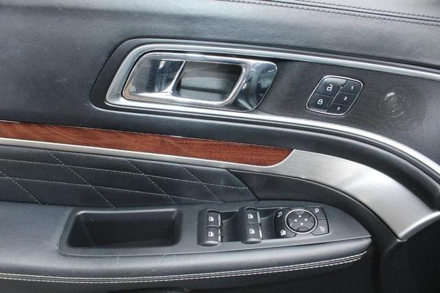 Photo of 2017 Gray Ford Explorer