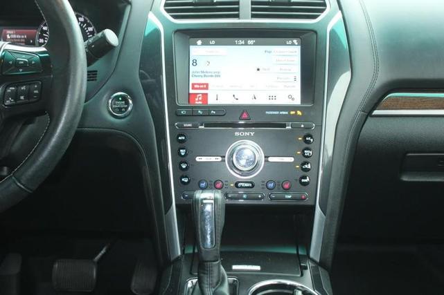 Photo of 2017 Gray Ford Explorer