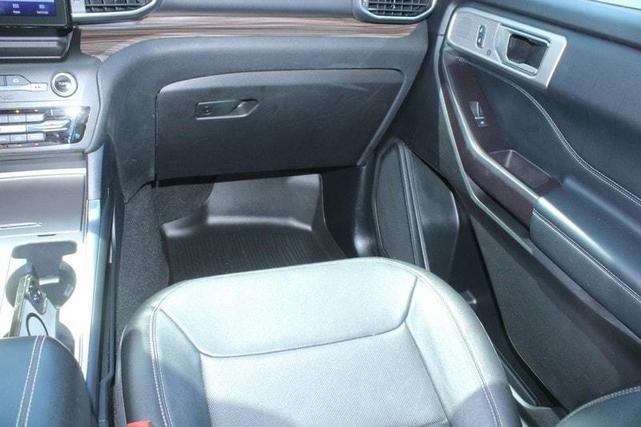 Photo of 2020 White Ford Explorer