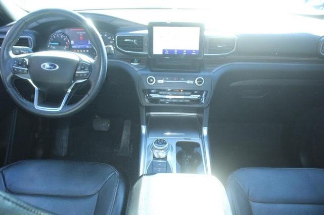 Photo of 2020 White Ford Explorer