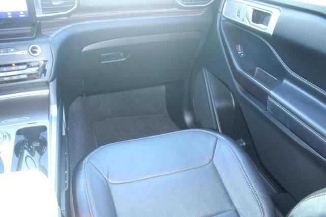 Photo of 2020 White Ford Explorer