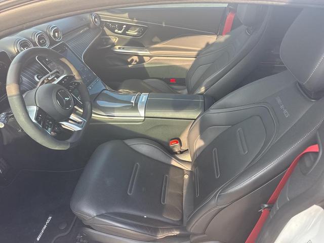 Photo of 2024 MANUFAKTUR Moonlight White Metallic Mercedes-Benz AMG CLE 53