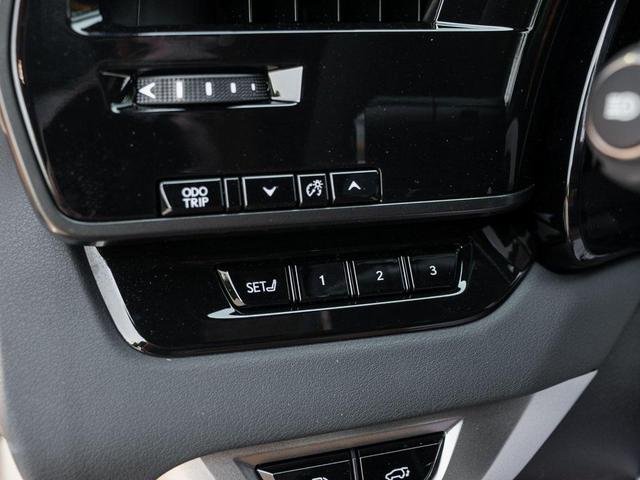 Photo of 2025 Iridium Lexus RX 350
