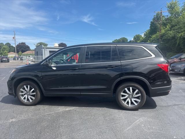 Photo of 2021 Crystal Black Pearl Honda Pilot