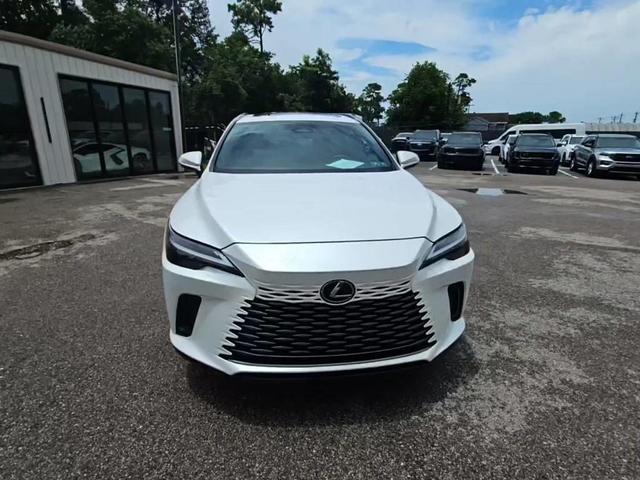 Photo of 2024 Eminent White Pearl Lexus RX 350