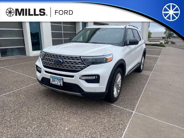 Photo of 2022 Star White Metallic Tri-Coat Ford Explorer